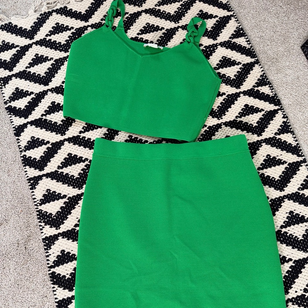 House of Harlow 1960 Bright Green Knit Set